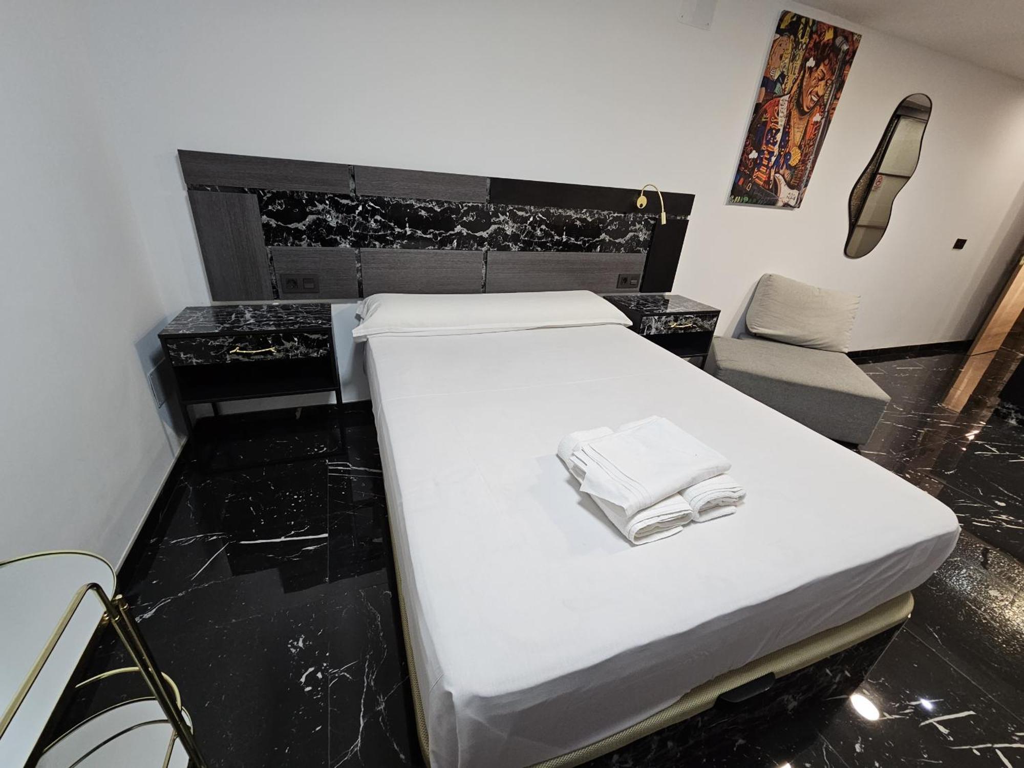 Apartamentos Benidorm Black Exteriör bild
